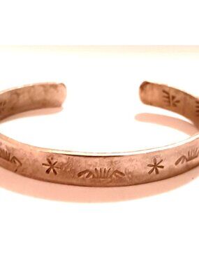 Vintage Navajo Hand Stamped Cuff signed "MWT" 25.5g (1201)